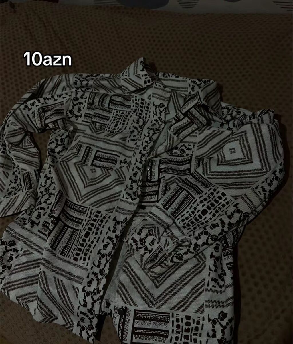 Qadın xörəyi, siyah, uzun qollu — Qadın paltarı, Bakı (2)
