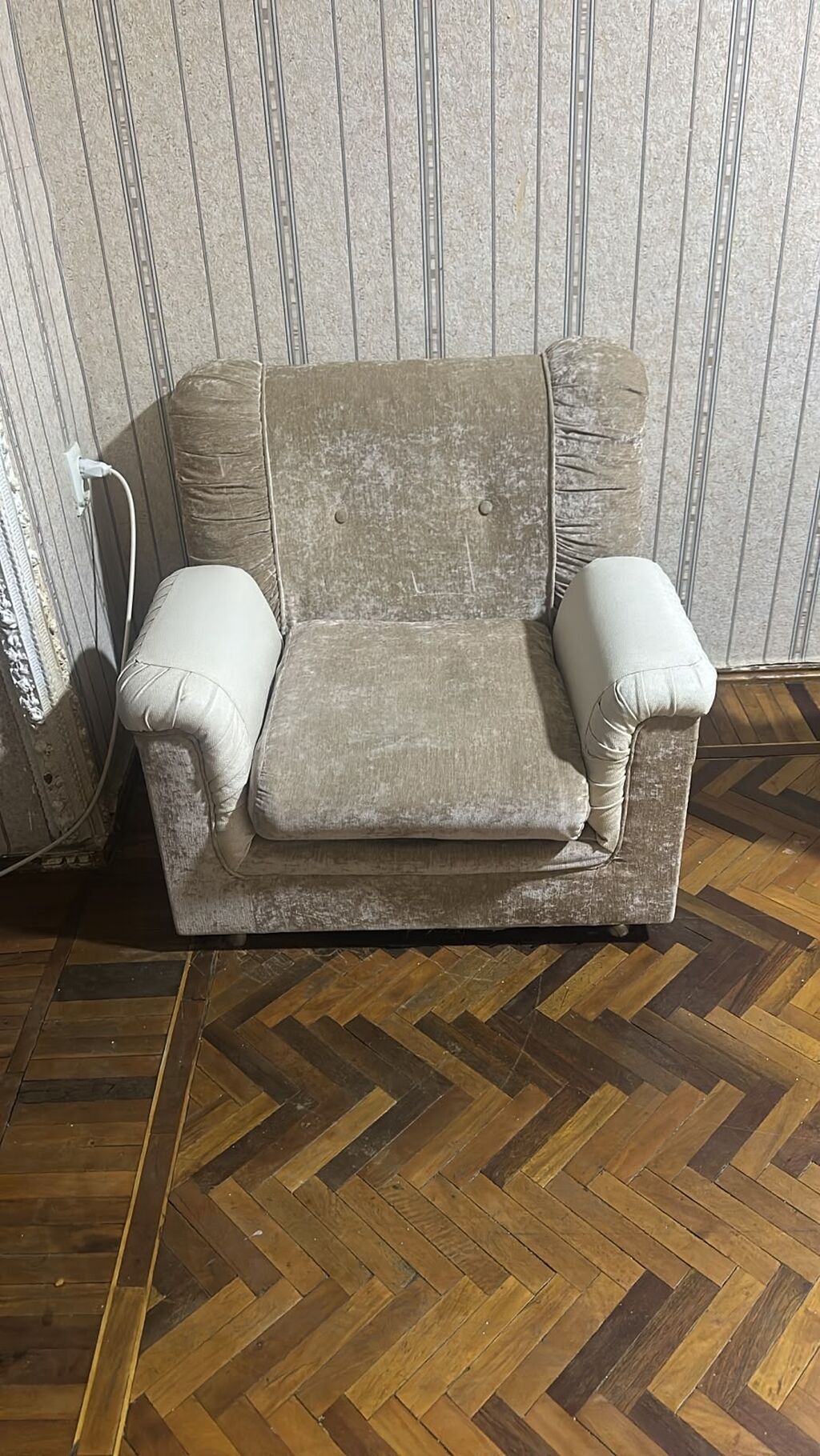 Divan kreslo desti satılır açılır bazalidir. 110 manat ünvan zerife — Mebel, Bakı (2)