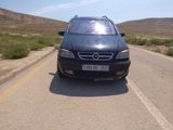 Opel Zafira, 2004 il — Avtomobil