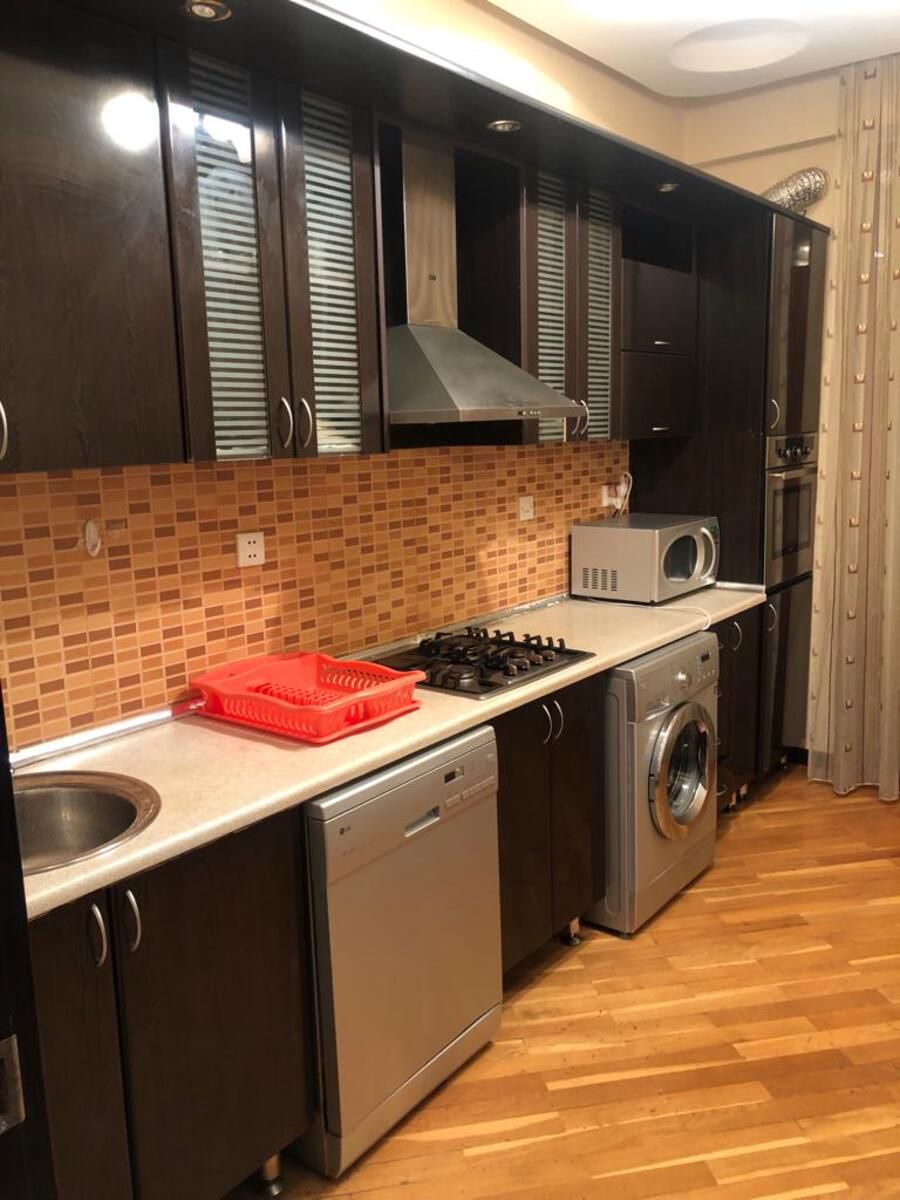 İcarəyə verilir 3 otaqlı yeni tikili 120 m² — Mənzil, Bakı (11)