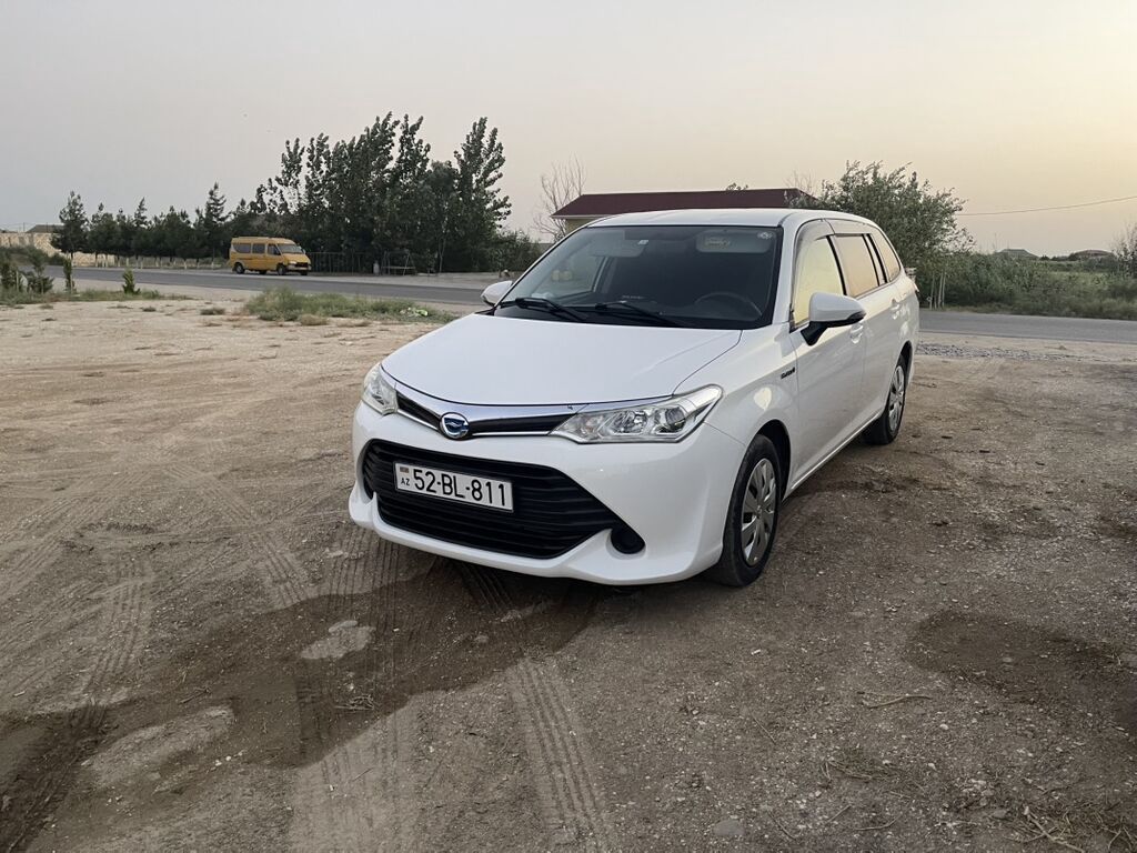 (Toyota) Corolla Fielder Hybrid – ağ rəngli universal kuzov — Avto, Şirvan
