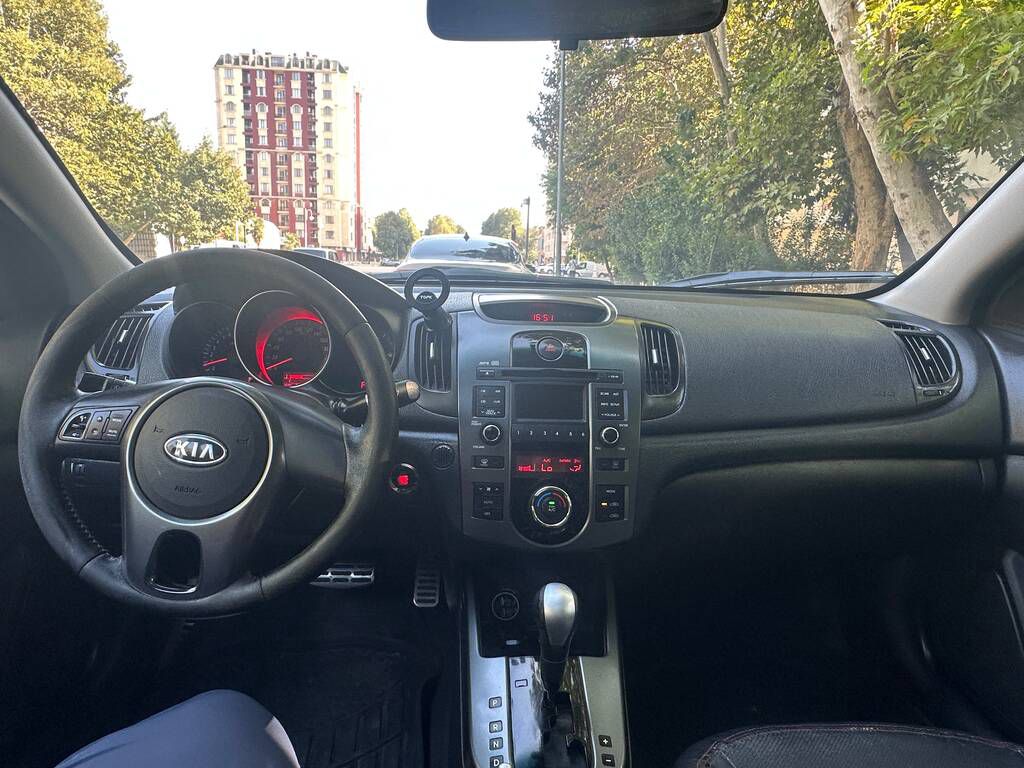 Kia Cerato, 1.6 L, 2010 il, 223 608 km — Avtomobillər, Mingəçevir (9)