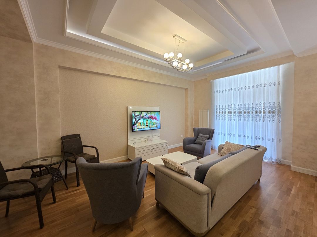 İcarəyə verilir 3 otaqlı yeni tikili 100 m² — Mənzil, Bakı (2)