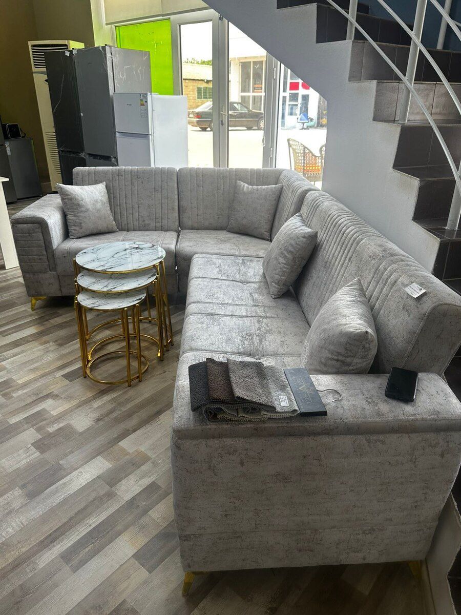 Künc divan — Mallar, Bakı