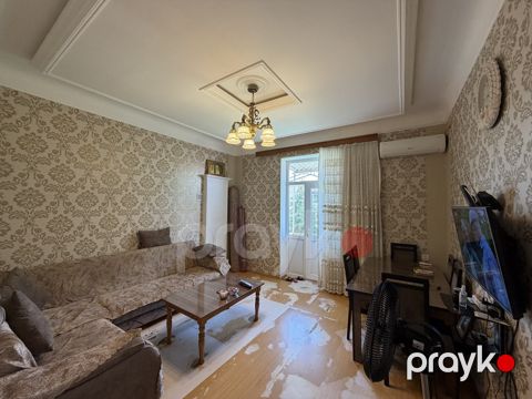 Satılır 2 otaqlı köhnə tikili 45 m²