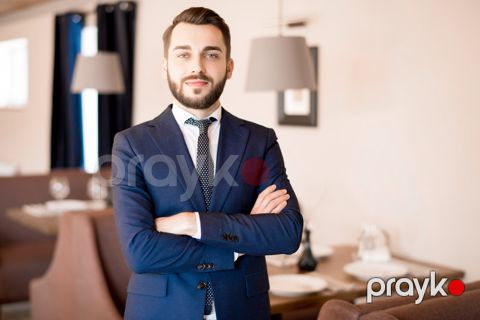 Administrator tələb olunur — Bakı
