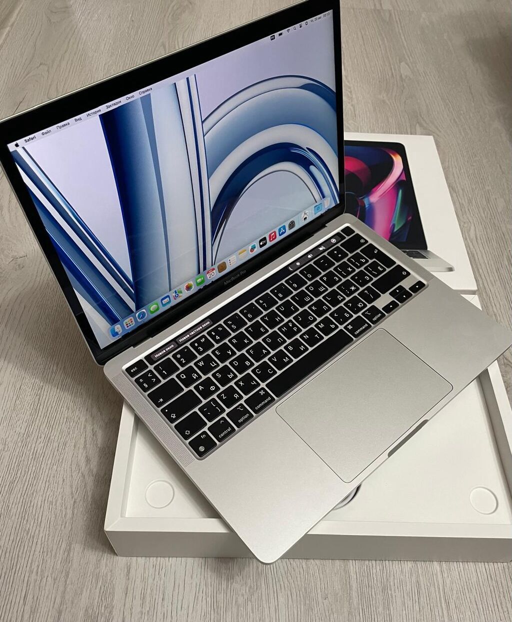 Apple MacBook Pro 13" (gümüş rəng) – M1 nəsli Xüsusiyyətlər: - 13.3" — Apple Macbook, Bakı (2)