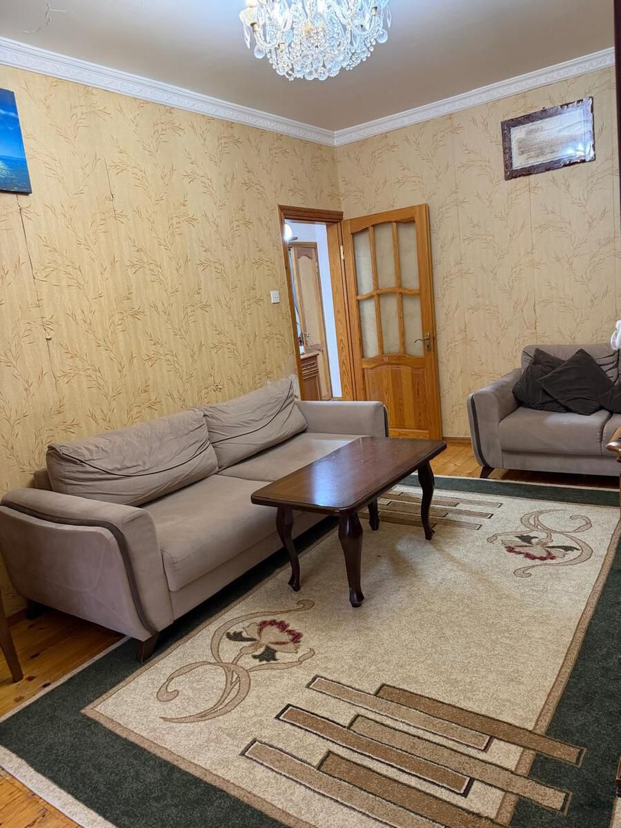 Satılır 2 otaqlı köhnə tikili 55 m² — Mənzil, Bakı (3)