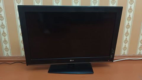 LG LCD Televizor — 24–26 düym