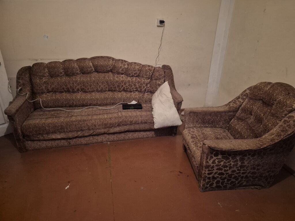 Yataq otağı və qonaq otağı üçün mebel dəsti Tərkib: - 3 qapılı — Mebel, Digah (5)