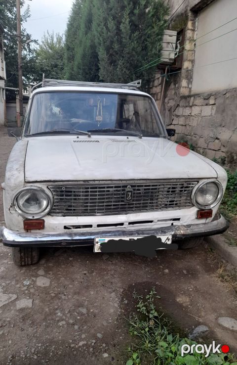 LADA (VAZ) 21011, 1986 il