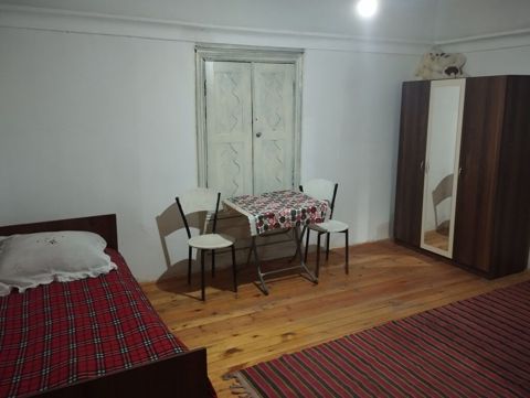 60 kv. m, 3 otaqlı, Qaz, İşıq, Su