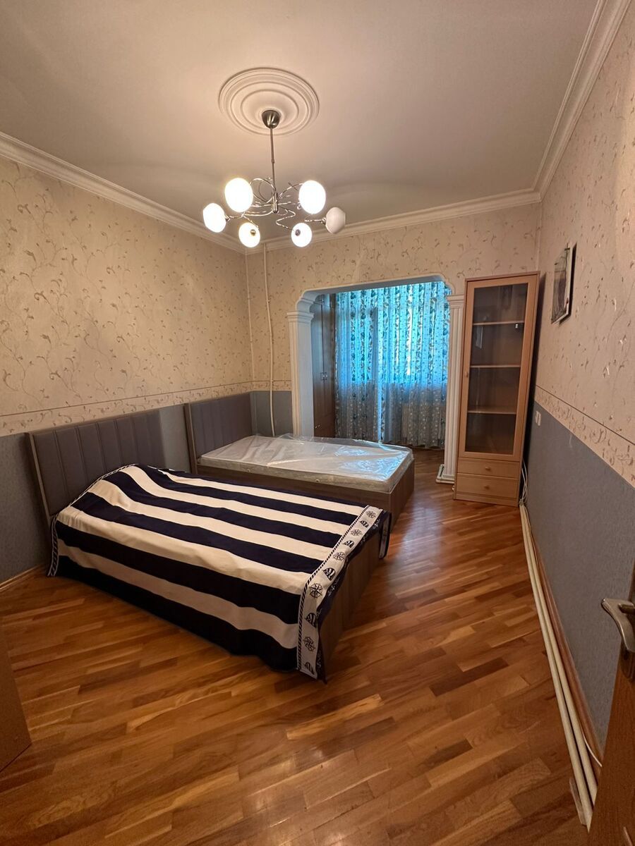 İcarəyə verilir 3 otaqlı köhnə tikili 85 m² — Mənzil, Bakı