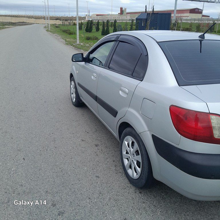 Kia Rio, 1.5 L, 2006 il, 300 000 km — Avtomobillər, Bakı (6)