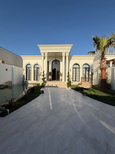 Satılır 5 otaqlı həyət evi/bağ evi 220 m² — Bakı