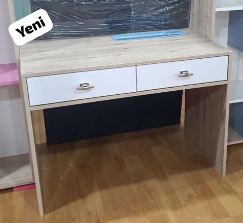 YENİ. Yazı Masası 80 AZN Catdirilma cuzi odeniwle. Unvan Hofsan. 🦄S