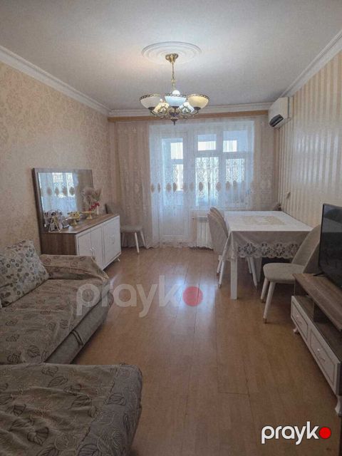 İcarəyə verilir 2 otaqlı köhnə tikili 42 m²