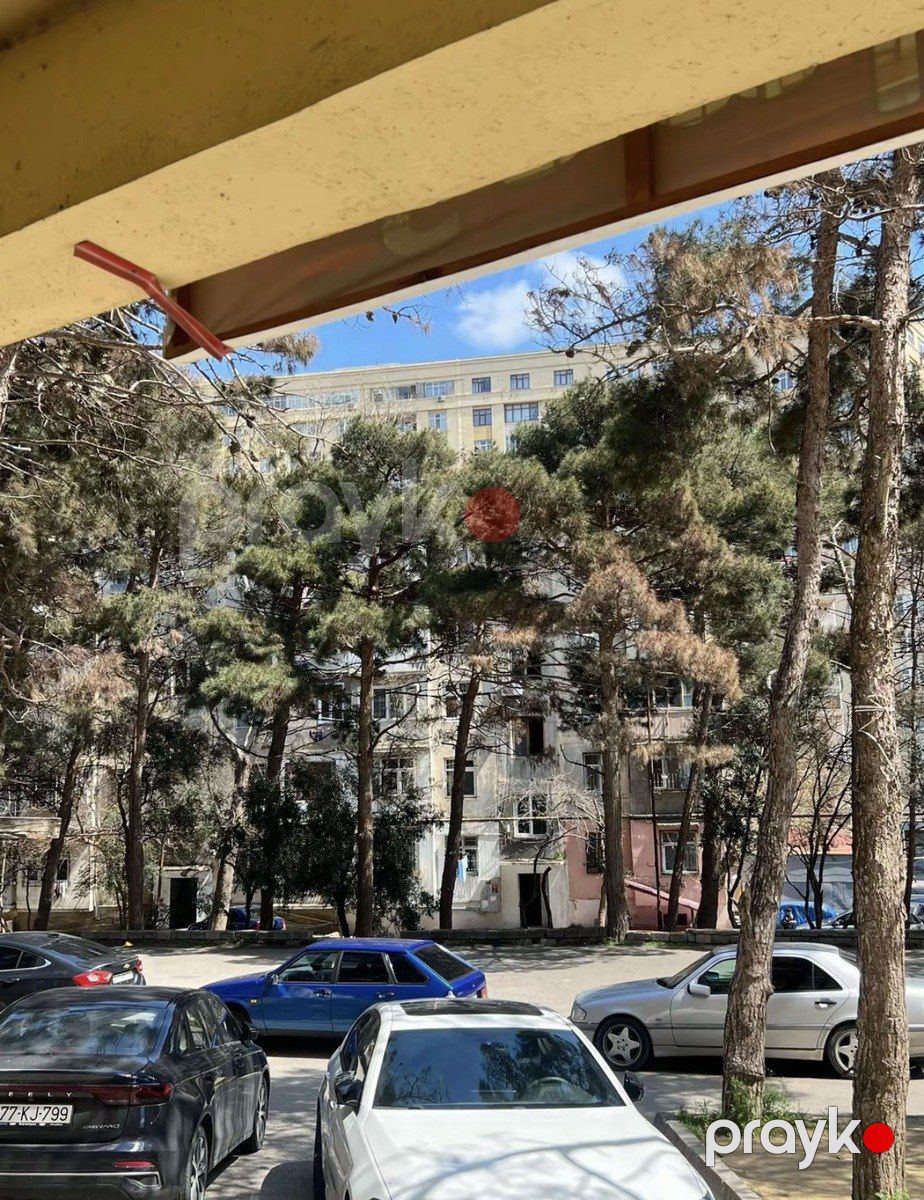 Satılır 3 otaqlı köhnə tikili 75 m² — Mənzil, Bakı (2)