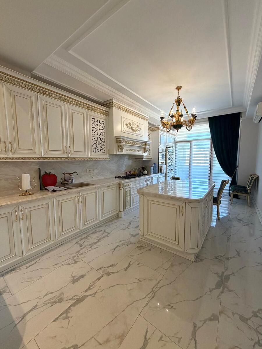 Satılır 4 otaqlı yeni tikili 211 m² — Mənzil, Bakı (8)