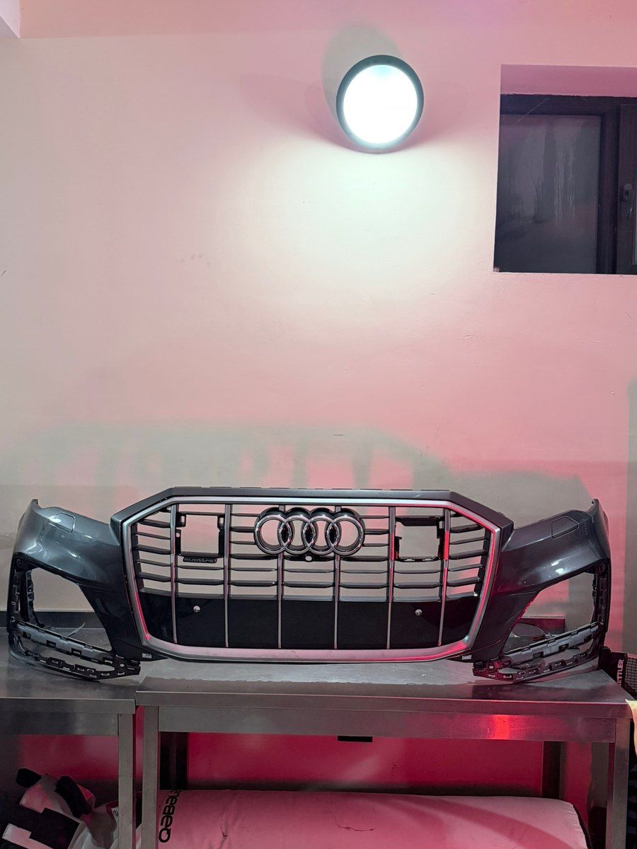 Audi Q7 S-line qabaq buferi — Ehtiyat hissələri və aksesuarlar, Bakı (2)