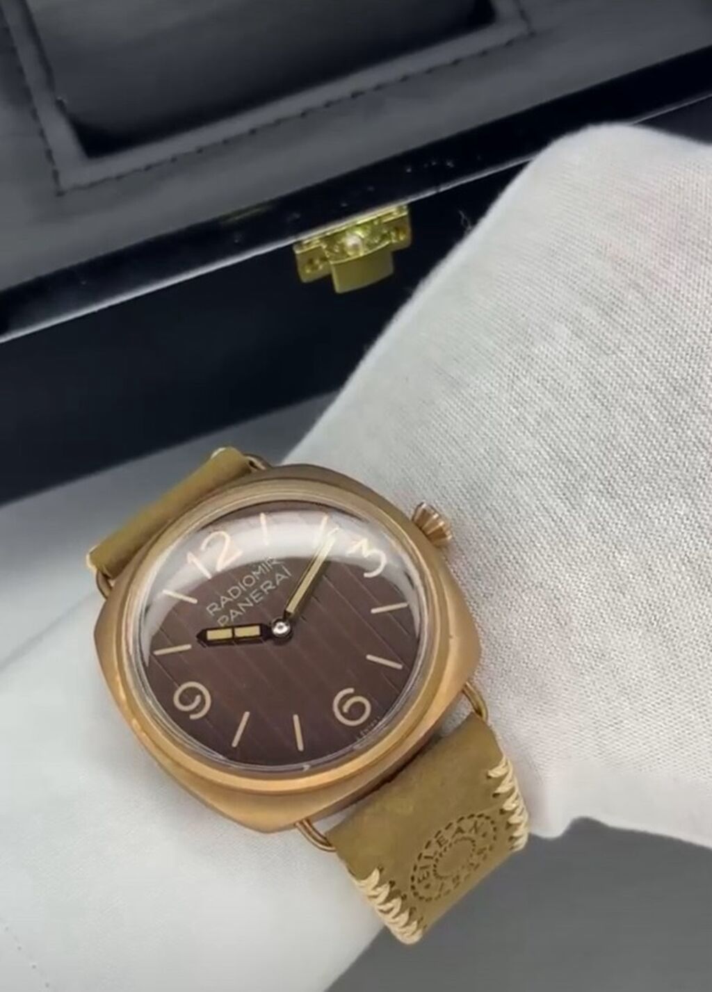 Panerai Radiomir bronz qol saatı - Korpus: bronz, yastımsı “cushion” — Qol saatları, Masazır (4)