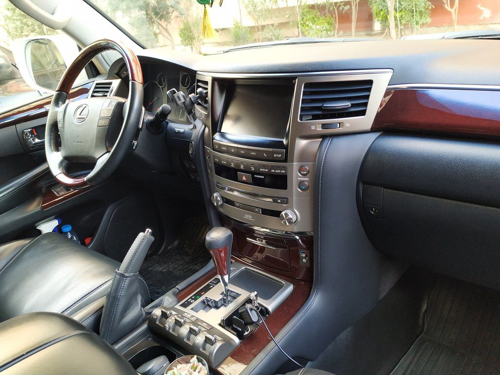Lexus LX 570, 5.7 L, 2013 il, 130 000 km — Avtomobillər, Bakı (6)