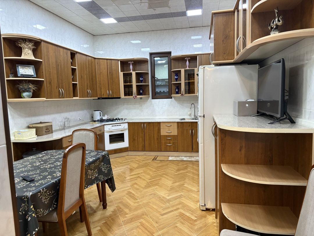 Satılır 5 otaqlı həyət evi/bağ evi 282 m² — Ev, villa, Bakı (5)