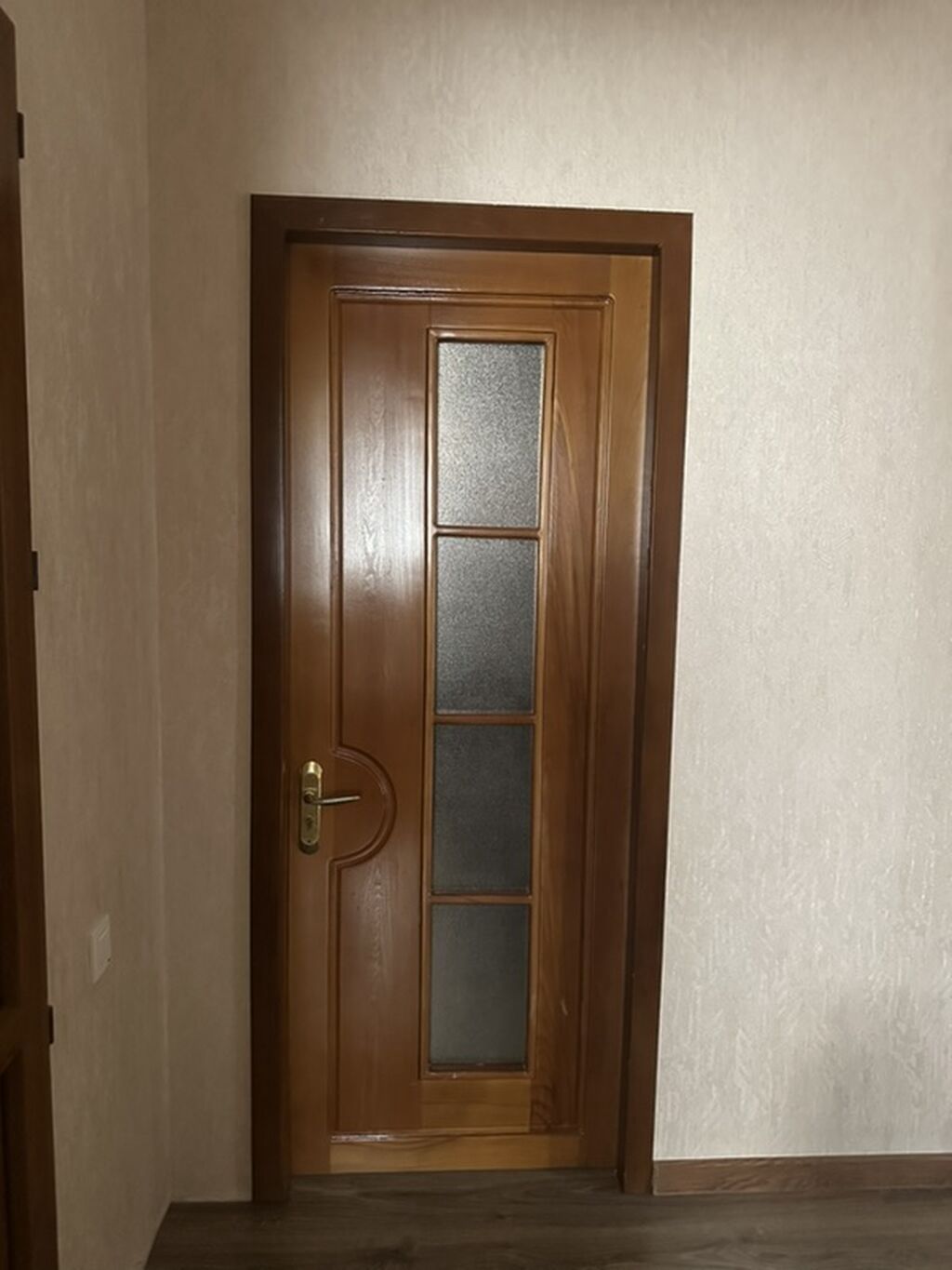 Taxta otaq qapısı Təmiz fıstıq qapılar əla vəziyyətdədir. Real — Mallar, Bakı (2)