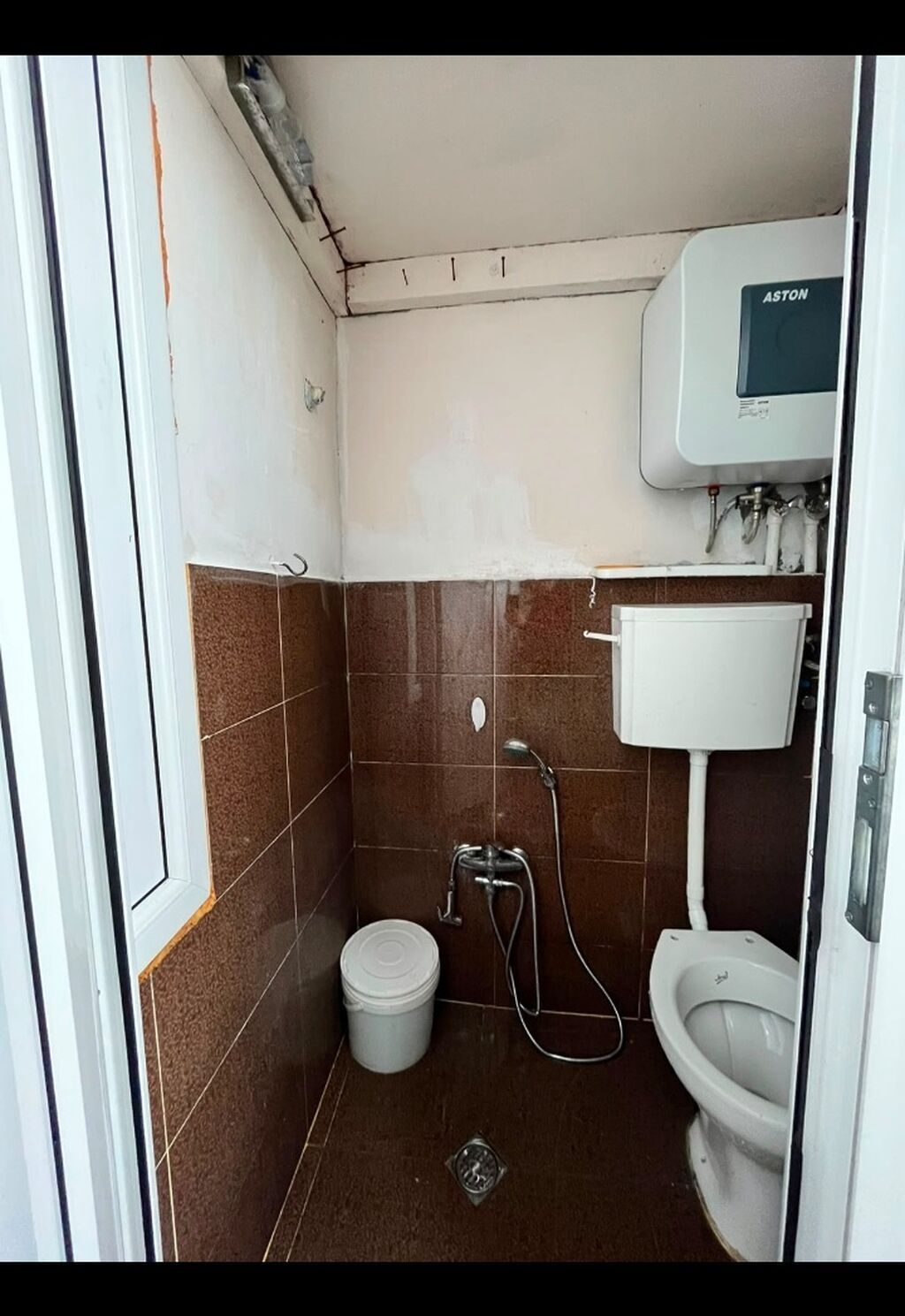 1 otaqlı mənzil – işıqlı otaq, balkonlu - Otaq: Geniş, düzbucaqlı — Daşınmaz əmlak, Sumqayıt (5)
