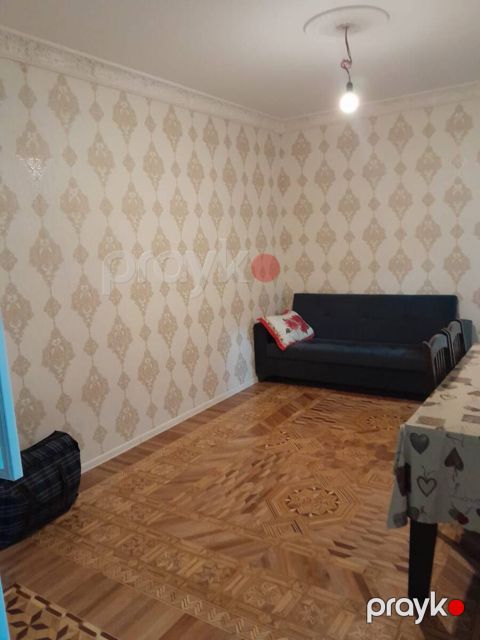 İcarəyə verilir 2 otaqlı köhnə tikili 50 m²