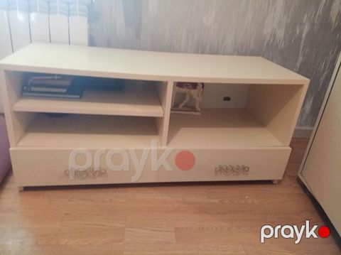 Açıq krem rəngli TV tumba / media şkafı - Material: laminat/MDF tipli