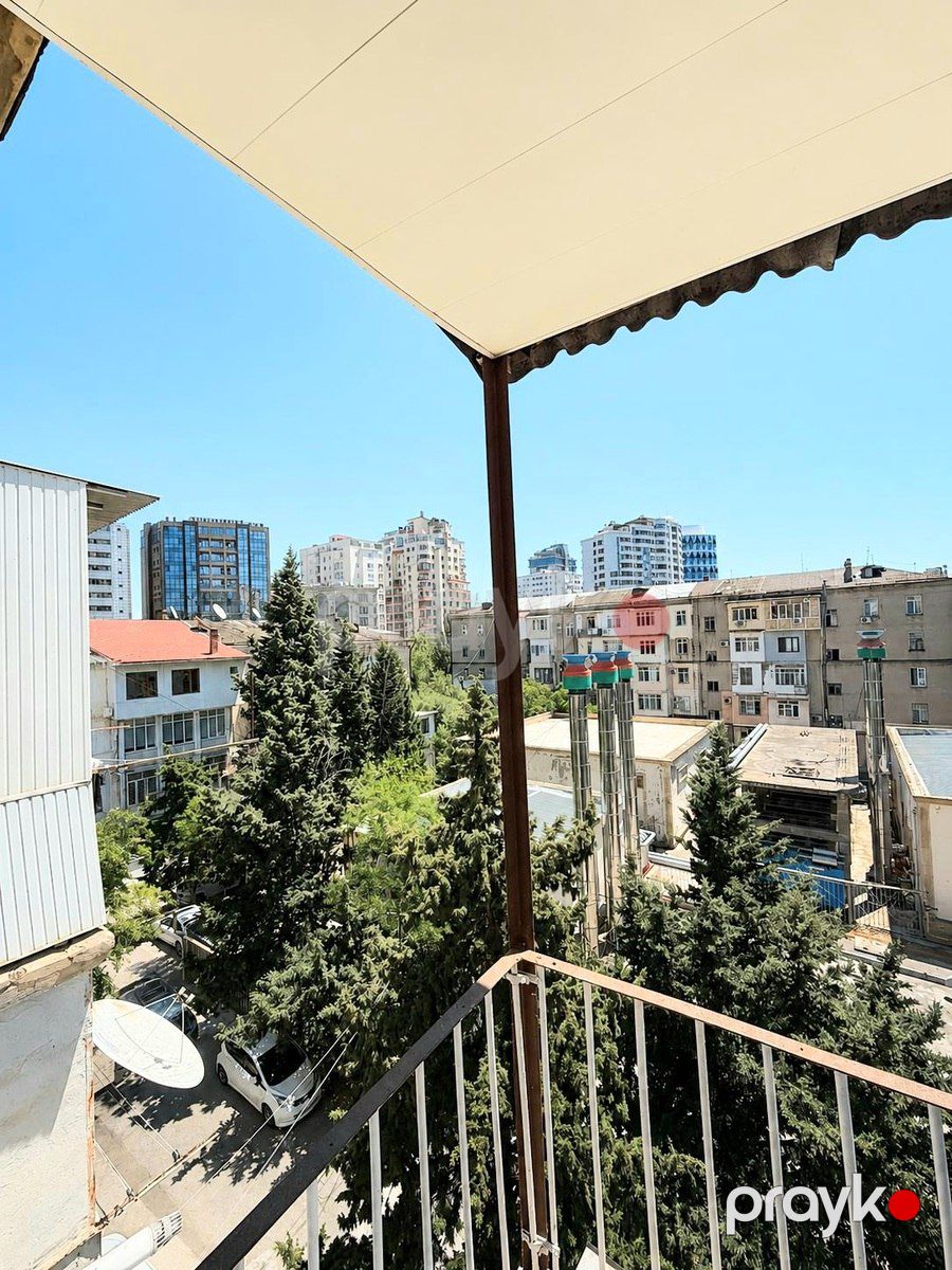 Satılır 3 otaqlı köhnə tikili 70 m² — Mənzil, Bakı (2)