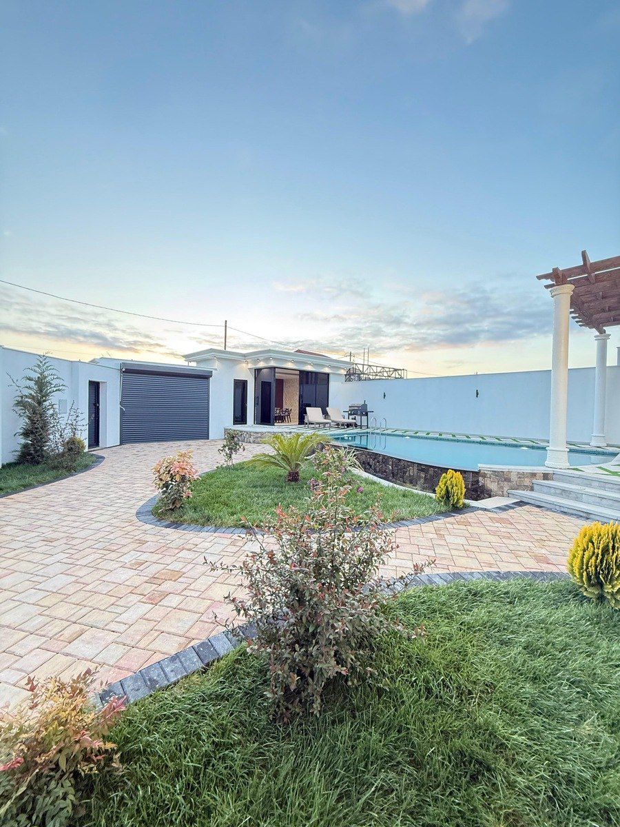 Satılır 4 otaqlı həyət evi/bağ evi 200 m² — Ev, villa, Bakı (7)