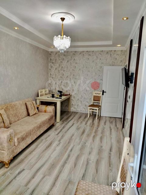 İcarəyə verilir 2 otaqlı köhnə tikili 55 m²