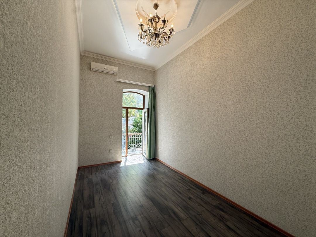 Satılır 3 otaqlı köhnə tikili 111 m² — Mənzil, Bakı (6)