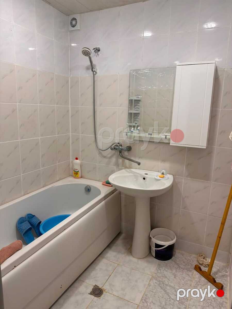 İcarəyə verilir 3 otaqlı köhnə tikili 120 m² — Mənzil, Bakı (8)