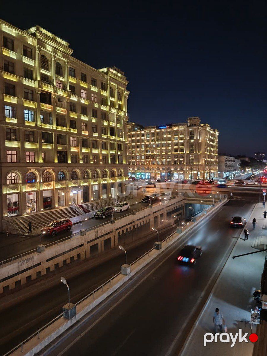 Satılır 2 otaqlı köhnə tikili 55 m² — Mənzil, Bakı
