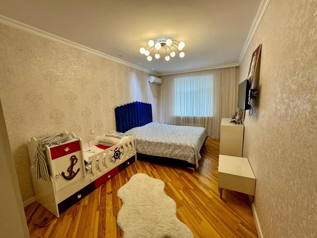 Satılır 5 otaqlı köhnə tikili 120 m² — Mənzil, Bakı (3)