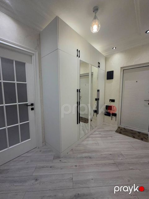 Satılır 3 otaqlı köhnə tikili 85 m² — Bakı