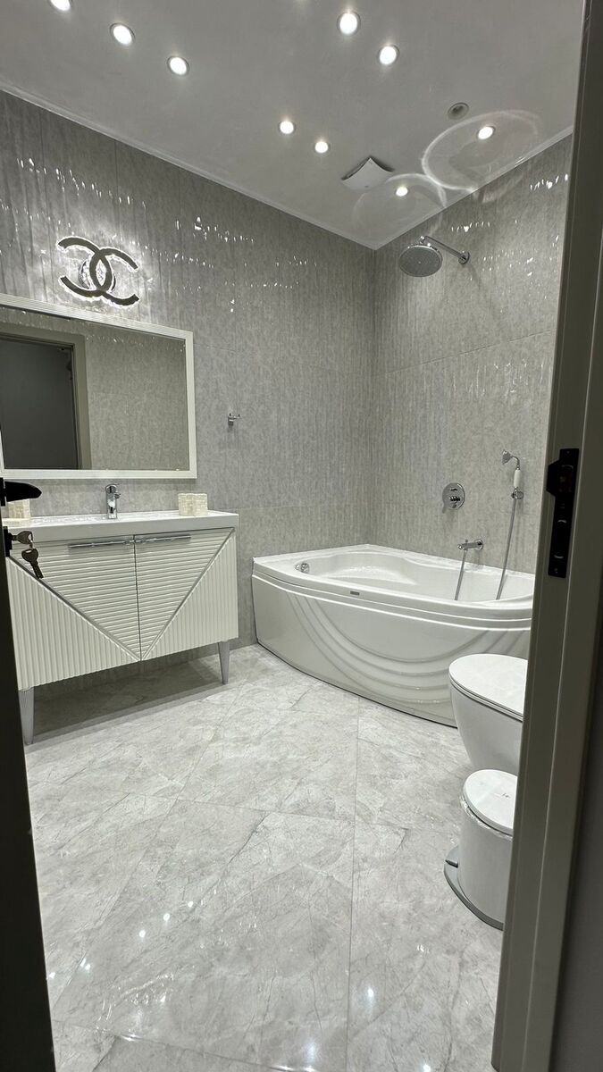 İcarəyə verilir 3 otaqlı yeni tikili 160 m² — Mənzil, Bakı (10)