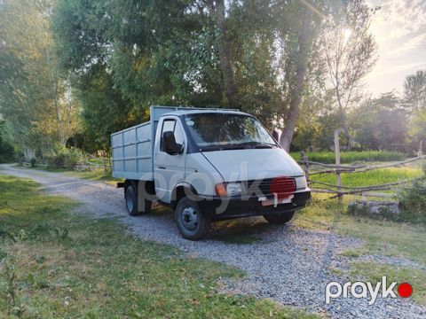 Yük Daşıma üçün Kiçik Yük Maşını - Gövdə: metal bortlu, hündür yan