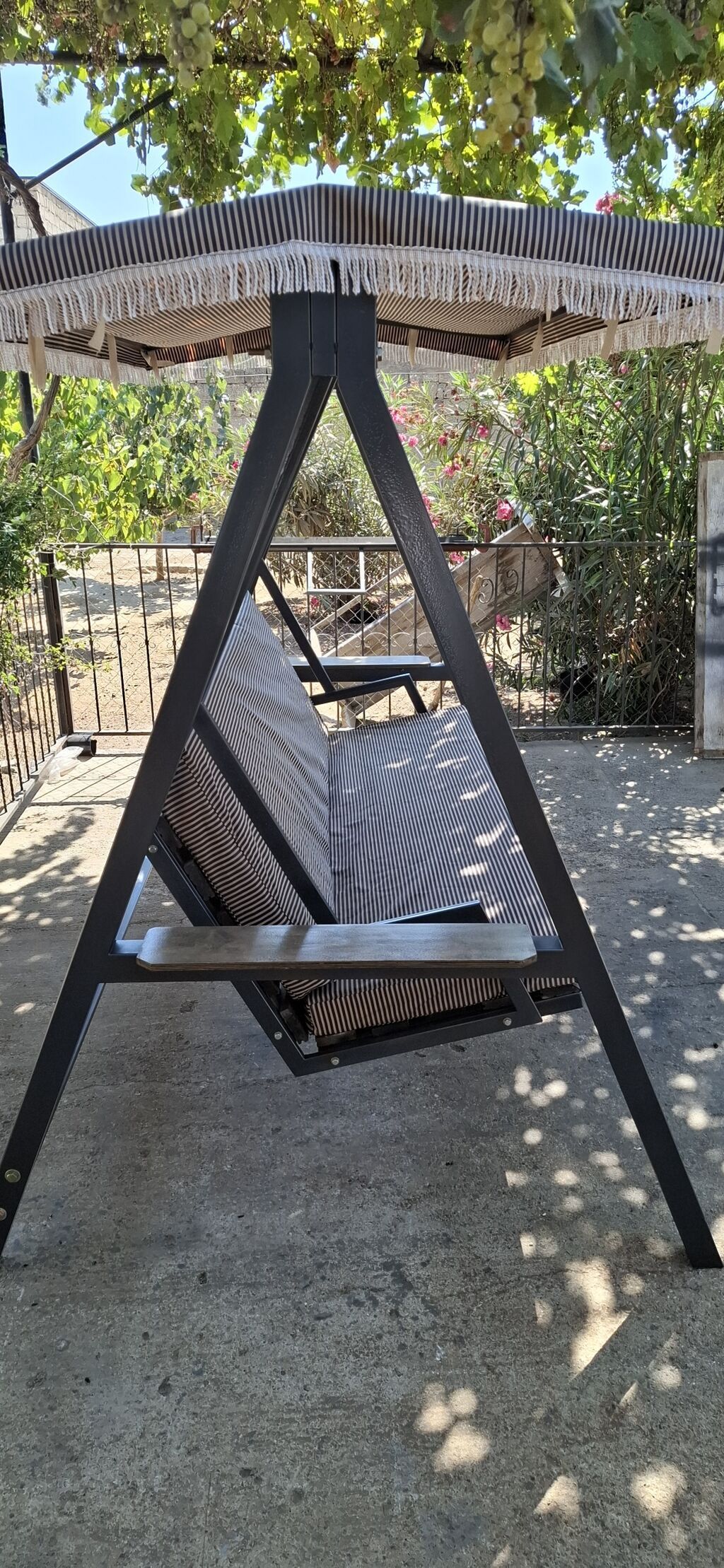 Yelləncək təzədi qalin gəmirdəndi böyuk yelləncəkdi uzunu 2.55 metr — Mebel, Digah (8)