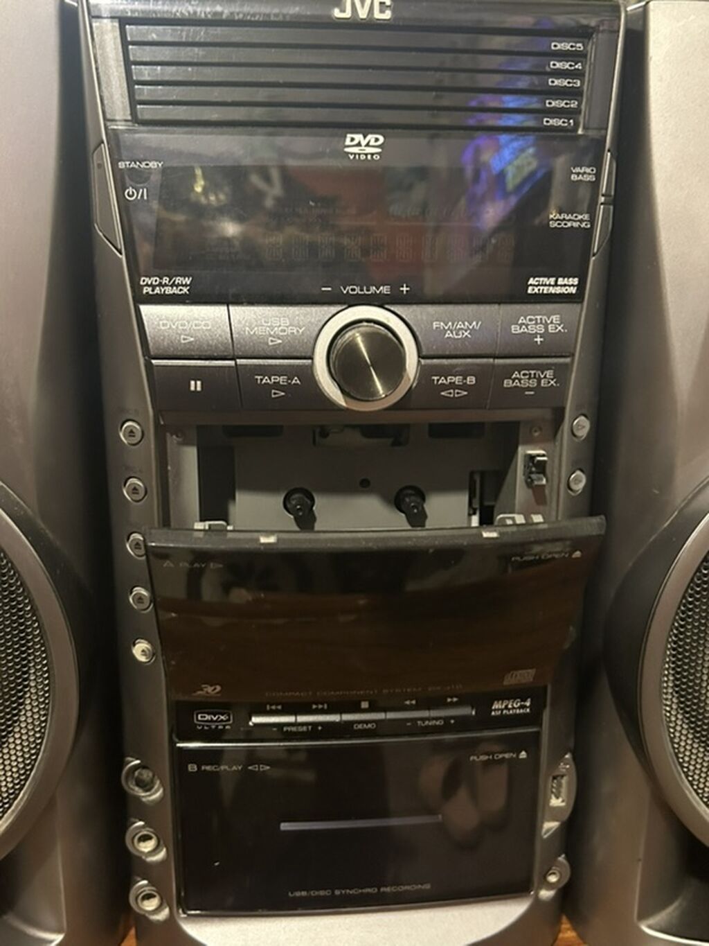 JVC musiqi mərkəzi satılır. Komplektə əsas blok və 2 ədəd iri ölçülü — Elektronika, Digah (3)