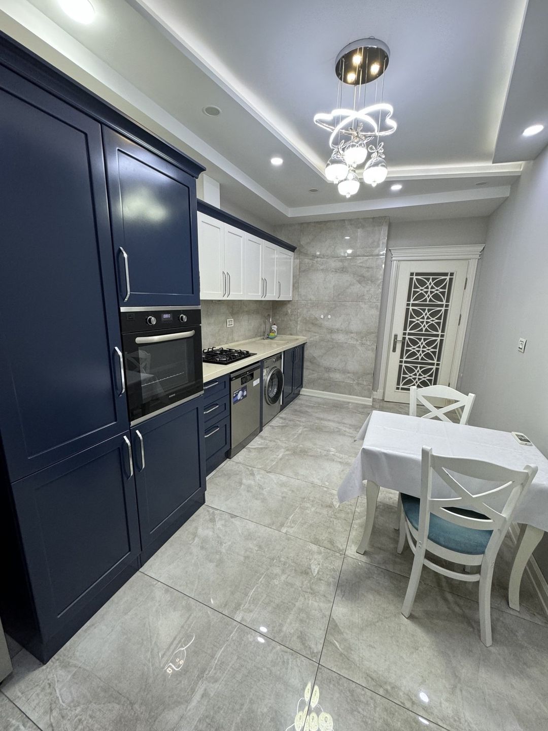 İcarəyə verilir 3 otaqlı yeni tikili 140 m² — Mənzil, Bakı (7)