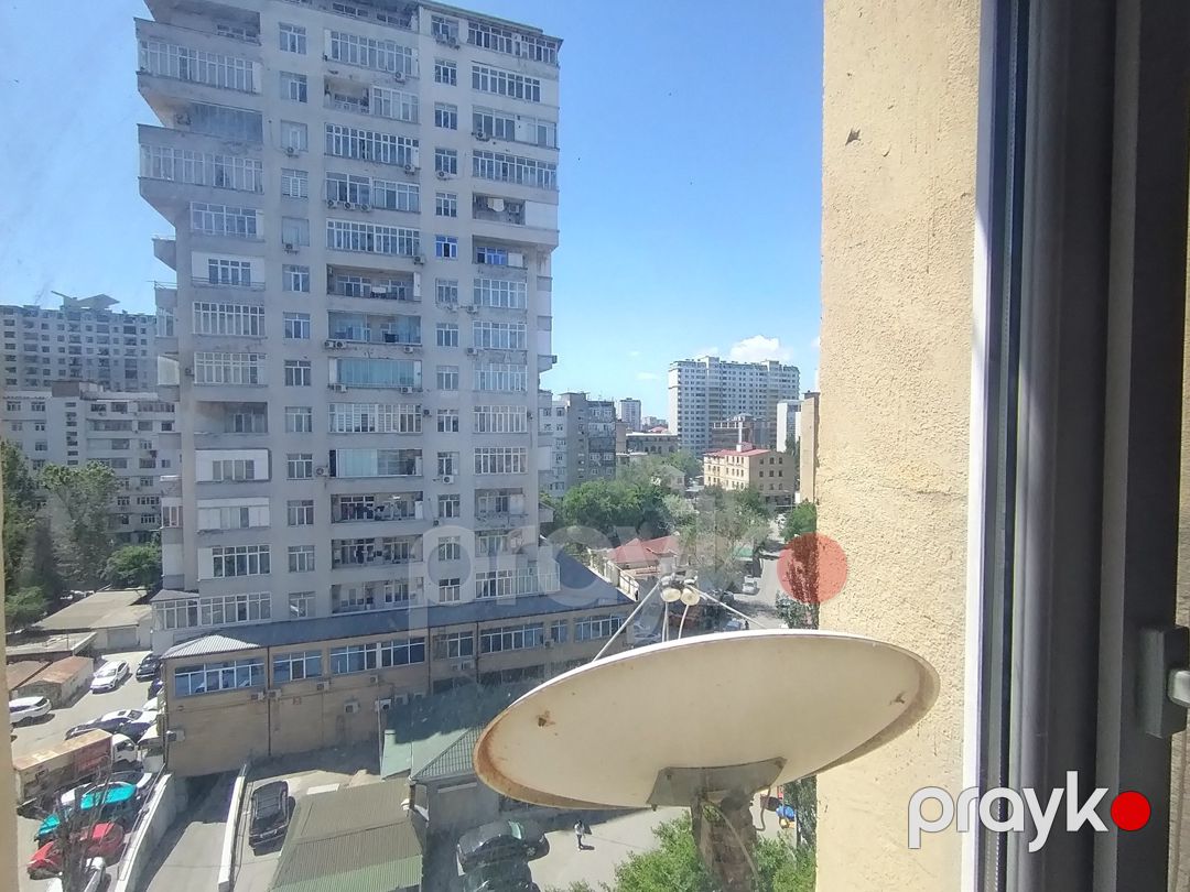 Satılır 2 otaqlı köhnə tikili 65 m² — Mənzil, Bakı (11)