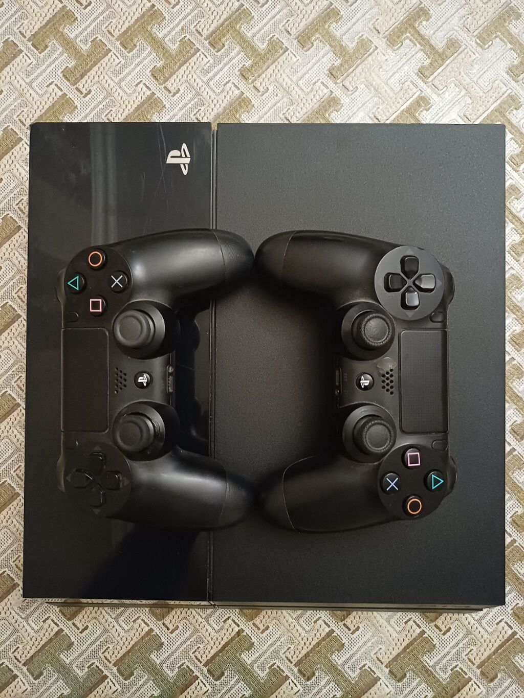 PlayStation 4 (PS4) oyun konsolu + 2 ədəd DualShock 4 pultu — Elektronika, Bakı (3)