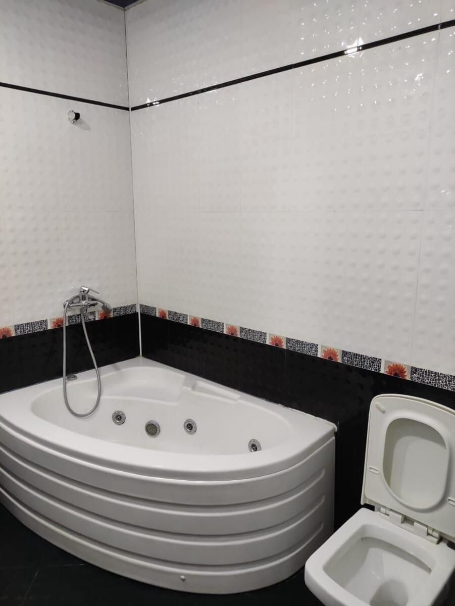 İcarəyə verilir 3 otaqlı yeni tikili 120 m² — Mənzil, Bakı (10)