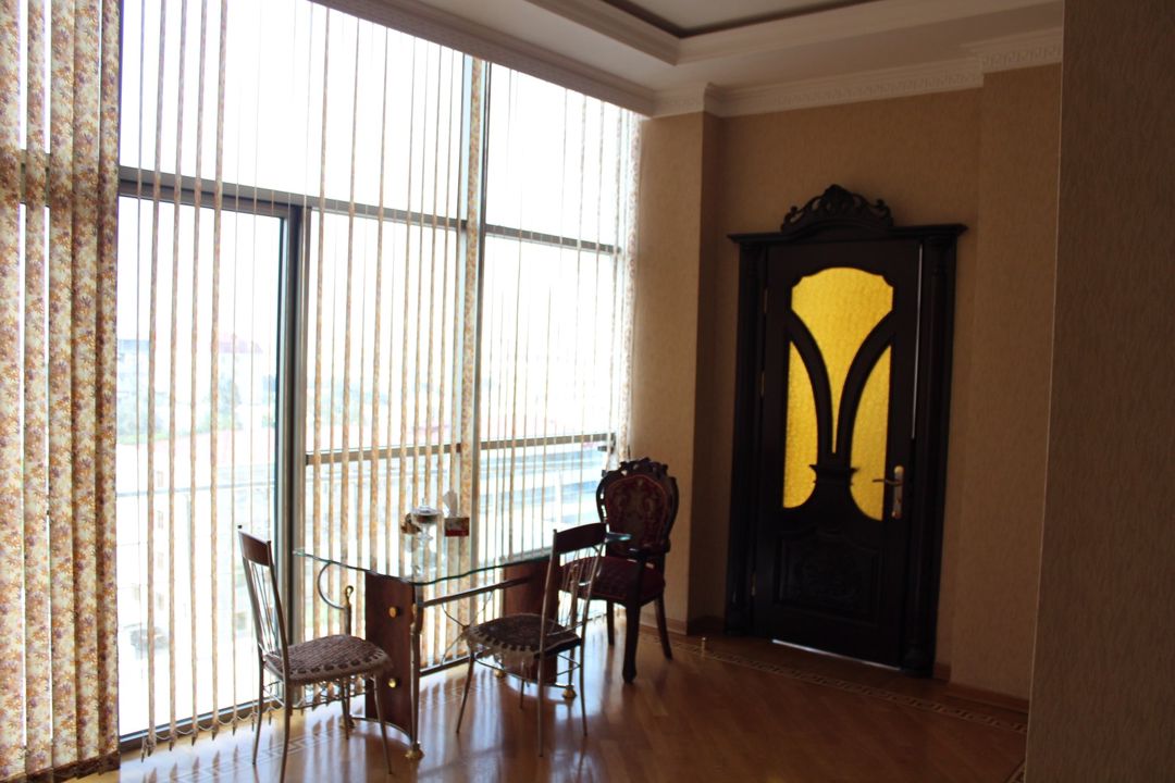 İcarəyə verilir 20 otaqlı ofis 391 m² — Ofis, Bakı (9)