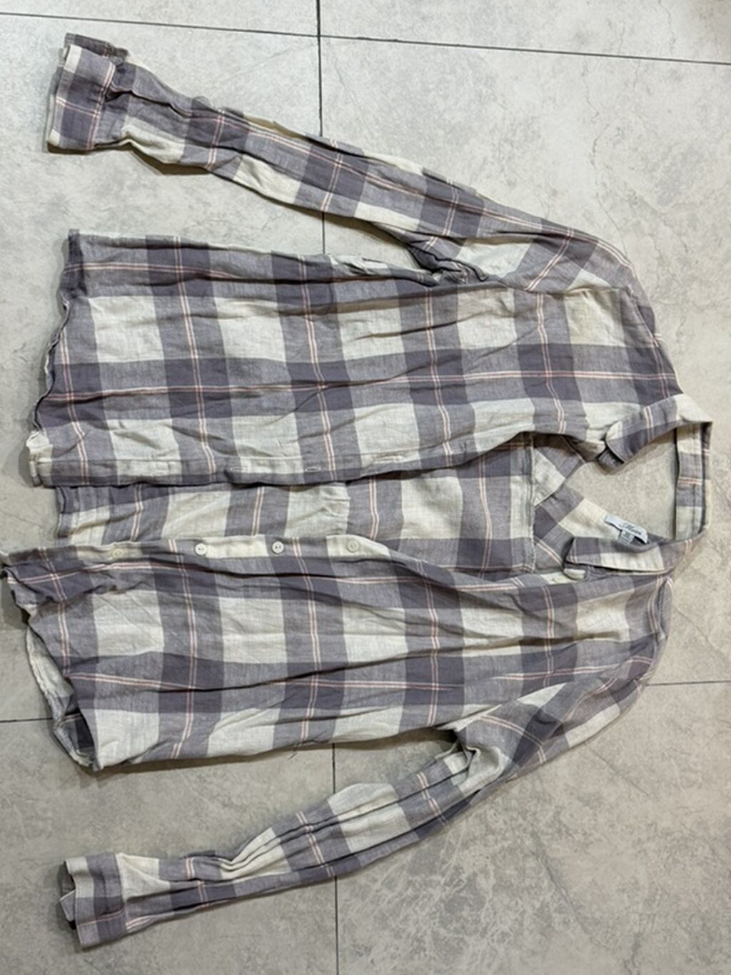 Marka: Marvi Model: Qollu köynək Ölçü: XS Naxış: Böyük qəfəsli (boz — Şəxsi əşyalar, Bakı