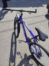 BMx GTR dağ velosipedi - Rəng: bənövşəyi-göy, qara-sarı aksentlər - — Товары